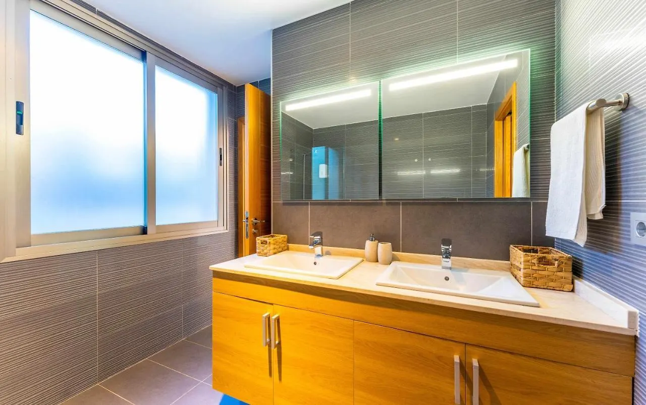 Luxury Villa Lazaro Elegancia Y Exclusividad Santa Ursula  Spain
